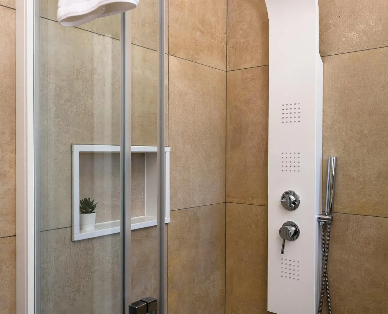 Luxury Apartments Lelu Trogir 0*,